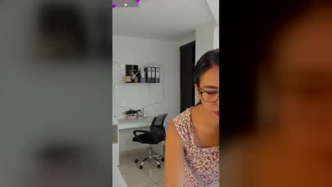 Snapshot of paulina_dossantos chatting on 13, 5, 2026 paulina online show from 13, 5, 2026