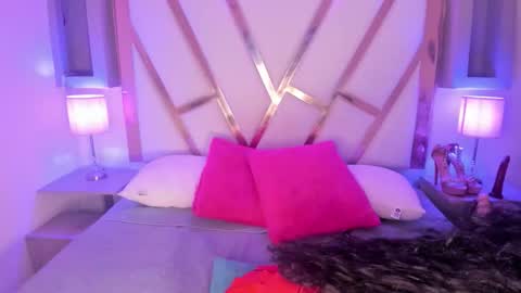   online show from 7, 11, 2025