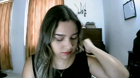 Snapshot of paulina_x_x chatting on 20, 6, 2026 paulina_x_x online show from 20, 6, 2026