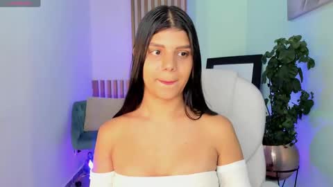 Snapshot of paulinabelle chatting on 12, 1, 2025 Paulina Belle online show from 12, 1, 2025