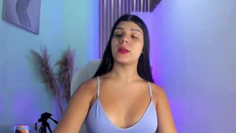 Paulina Belle online show from 10, 11, 2025