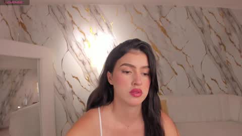 Paulina Santos  online show from 4, 10, 2025