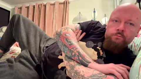 paulyb445 online show from 8, 2, 2026