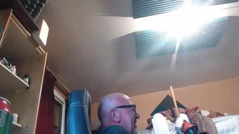 Snapshot of pc8474408 chatting on 19, 4, 2026 pc8474408 online show from 19, 4, 2026