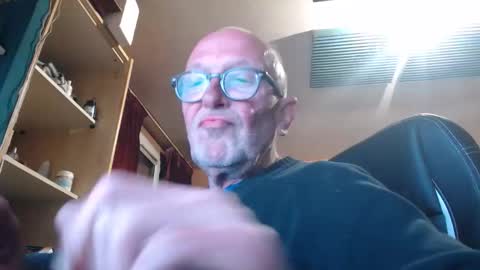 Snapshot of pc8474408 chatting on 20, 4, 2026 pc8474408 online show from 20, 4, 2026