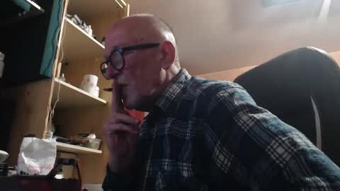 Snapshot of pc8474408 chatting on 23, 4, 2026 pc8474408 online show from 23, 4, 2026