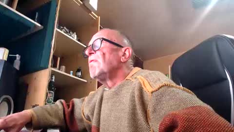 Snapshot of pc8474408 chatting on 13, 5, 2026 pc8474408 online show from 13, 5, 2026