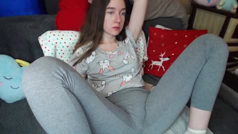 FOUNTAIN SQUIRT online show from 1, 1, 2025