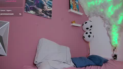 Snapshot of peach_babe_ chatting on 25, 6, 2026 Peach online show from 25, 6, 2026
