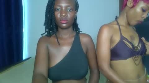 Snapshot of peach_ebonny chatting on 15, 4, 2026 peach_ebonny online show from 15, 4, 2026