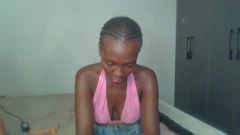 Snapshot of peach_ebonny chatting on 2, 5, 2026 peach_ebonny online show from 2, 5, 2026
