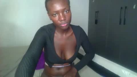 Snapshot of peach_ebonny chatting on 8, 5, 2026 peach_ebonny online show from 8, 5, 2026