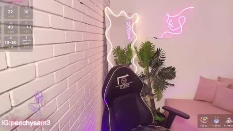 peachy_tay online show from 25, 11, 2025