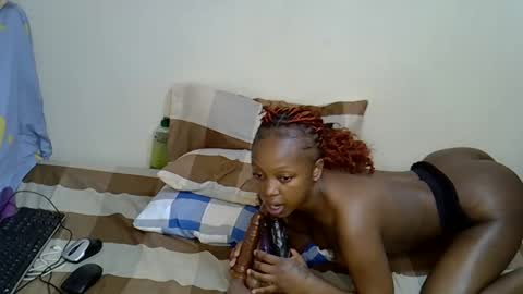 Snapshot of peachysparkel chatting on 21, 2, 2026 peachysparkel online show from 21, 2, 2026