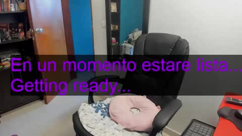 Tangerine Penaut online show from 15, 2, 2026