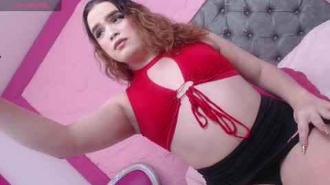 Snapshot of pearl_micheltsm chatting on 7, 4, 2026 michel online show from 7, 4, 2026