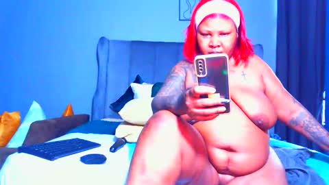 Snapshot of pearlblu38 chatting on 27, 4, 2026 Pearl online show from 27, 4, 2026