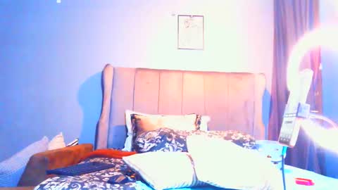 Snapshot of pearlblu38 chatting on 22, 5, 2026 Pearl online show from 22, 5, 2026