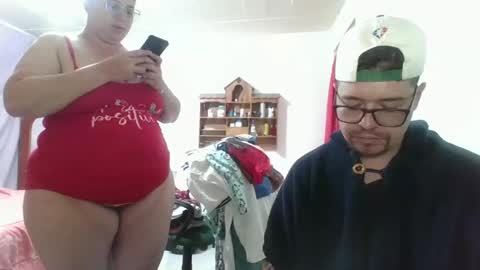 Snapshot of pecadodulce chatting on 1, 2, 2025 pecadodulce online show from 1, 2, 2025