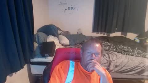 Snapshot of pecker40 chatting on 26, 4, 2026 pecker40 online show from 26, 4, 2026
