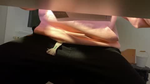 Snapshot of pedroserrano2000 chatting on 21, 10, 2025 PedrOO OO online show from 21, 10, 2025