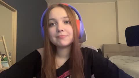 Snapshot of peepapa chatting on 13, 6, 2026 Luna Vale online show from 13, 6, 2026