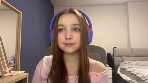 Snapshot of peepapa chatting on 14, 7, 2026 Luna Vale online show from 14, 7, 2026