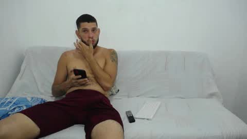 independent model online show from 11, 4, 2026