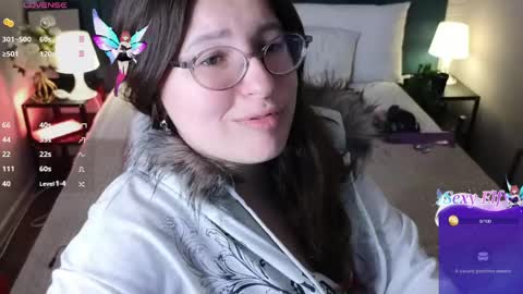 Snapshot of peneloppa_star chatting on 21, 4, 2026 Hi Im Peneloppa online show from 21, 4, 2026