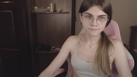 Farida online show from 4, 12, 2024