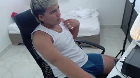 Snapshot of percibal_junior1 chatting on 24, 1, 2025 percibal_junior1 online show from 24, 1, 2025