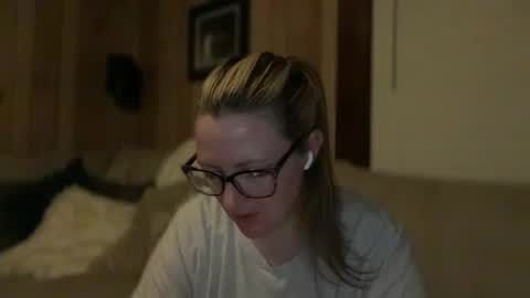 Snapshot of perfectnips742 chatting on 17, 9, 2025 Nelly online show from 17, 9, 2025