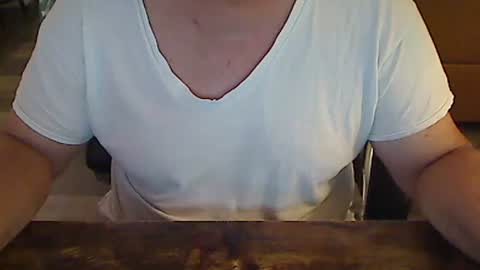 Snapshot of perfecto1957 chatting on 2, 12, 2025 perfecto1957 online show from 2, 12, 2025