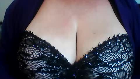 Snapshot of perlita070822 chatting on 25, 6, 2026 perlita070822 online show from 25, 6, 2026