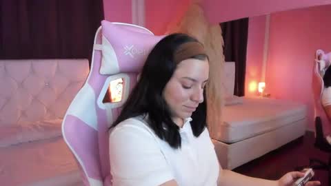 Snapshot of persefone_saira chatting on 27, 5, 2026 Marie online show from 27, 5, 2026