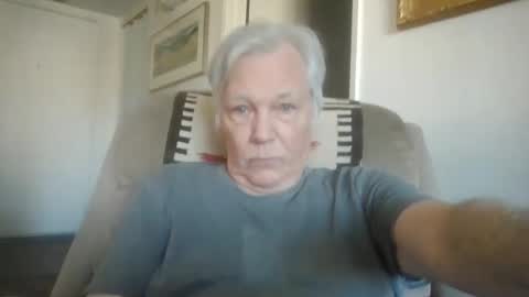 Snapshot of pervdude01 chatting on 17, 1, 2025 Nut4aNickel online show from 17, 1, 2025