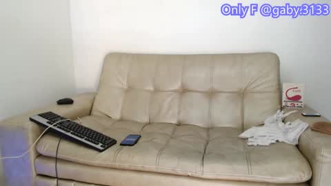 Snapshot of perver_gaby31 chatting on 12, 2, 2025 GABY ORO online show from 12, 2, 2025