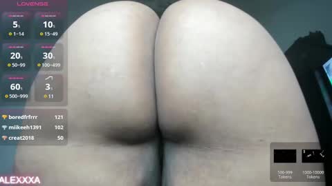 Snapshot of pervertt_mommy chatting on 30, 1, 2025  Alexandra  online show from 30, 1, 2025