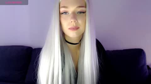 Snapshot of pervyblonde chatting on 4, 1, 2025 Isabella online show from 4, 1, 2025