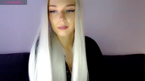 Snapshot of pervyblonde chatting on 6, 1, 2025 Isabella online show from 6, 1, 2025
