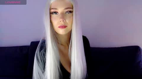 Snapshot of pervyblonde chatting on 7, 1, 2025 Isabella online show from 7, 1, 2025
