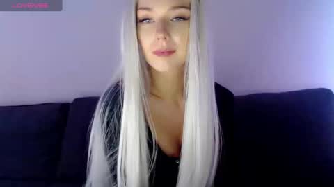 Snapshot of pervyblonde chatting on 31, 1, 2025 Isabella online show from 31, 1, 2025
