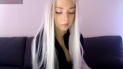 Snapshot of pervyblonde chatting on 9, 2, 2025 Isabella online show from 9, 2, 2025