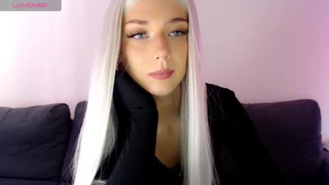 Snapshot of pervyblonde chatting on 20, 2, 2025 Isabella online show from 20, 2, 2025