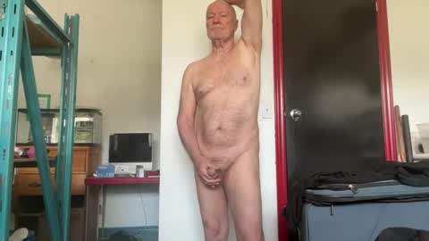 Snapshot of peter4443 chatting on 21, 5, 2026 peter4443 online show from 21, 5, 2026