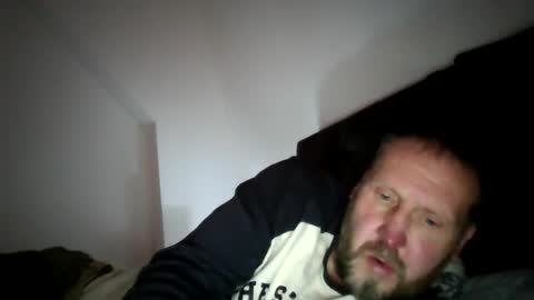 Snapshot of peterpeters443 chatting on 10, 4, 2026 jelle online show from 10, 4, 2026