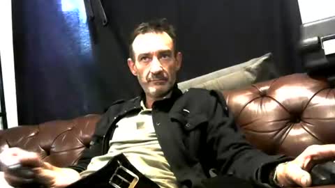 peterrobertson939 online show from 11, 4, 2026