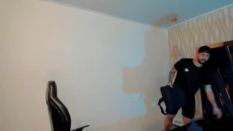 PETES EVANS new account online show from 13, 11, 2025