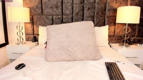 Im Rosse but u can call me Rossie or Rosita . online show from 2, 2, 2025