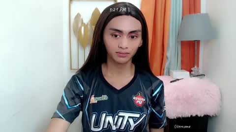 Snapshot of petite_barbie88 chatting on 1, 7, 2026 petite_barbie88 online show from 1, 7, 2026